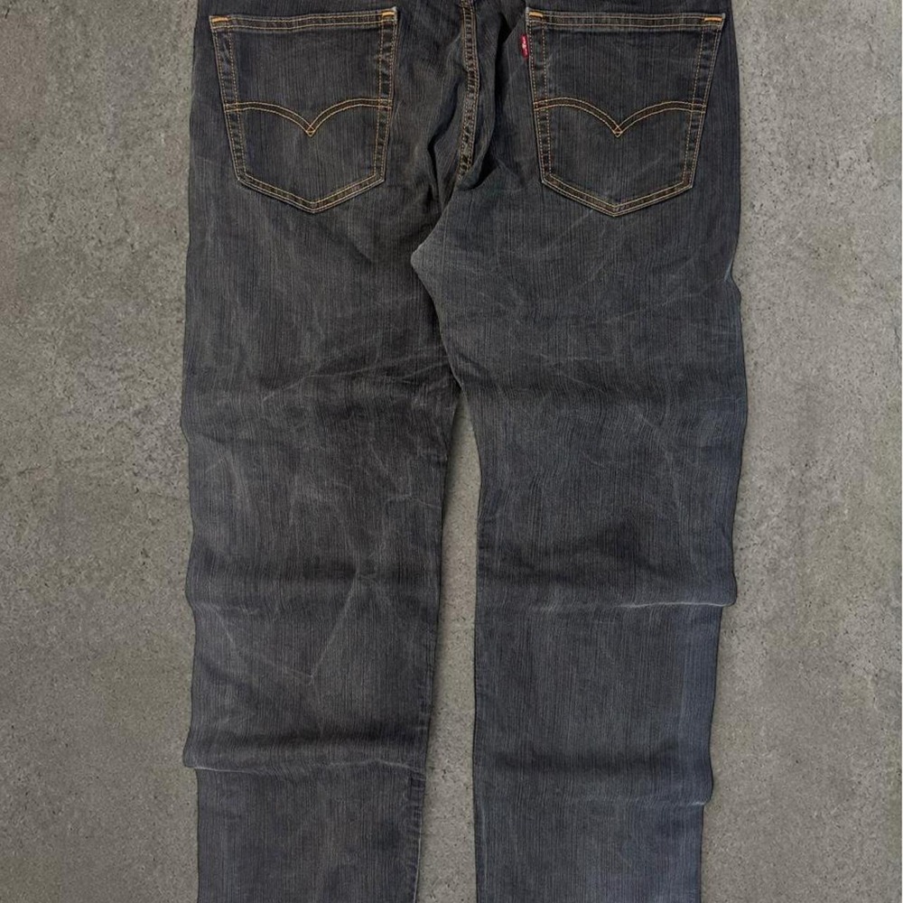 2000s baggy levi mens denim jeans dark washed